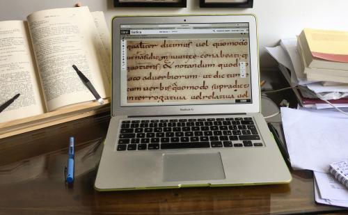 Research work on a medieval Latin grammatical manuscript