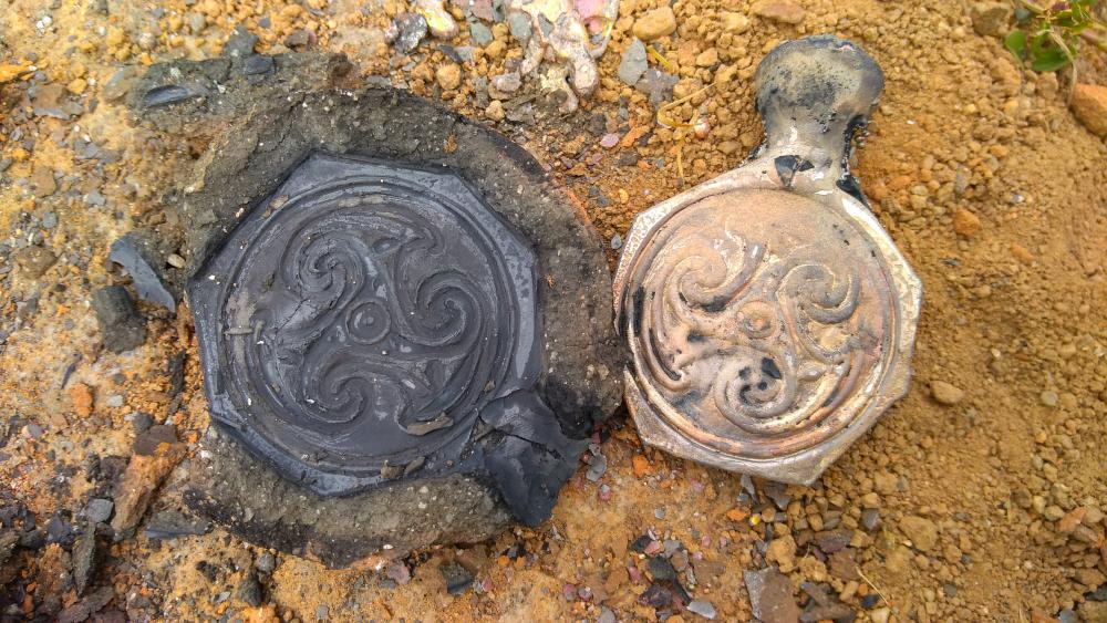 Lara Comis illustration