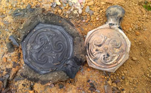 Lara Comis illustration