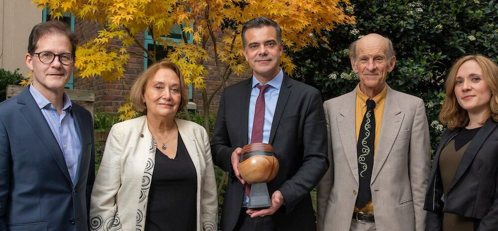 Professor Robert Gerwarth collecting his trophy